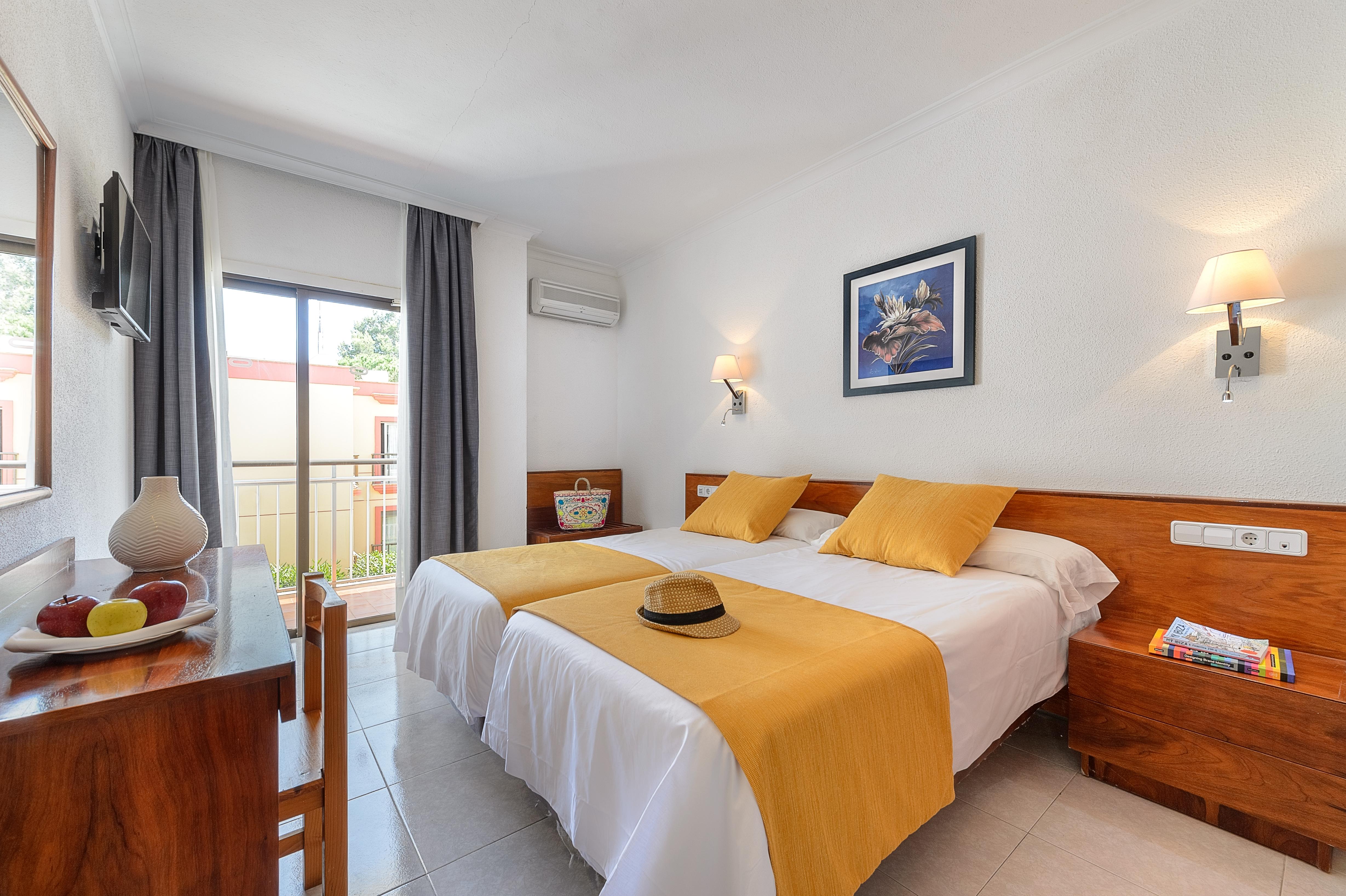 Aparthotel Vibra Bay San Antonio  Kültér fotó