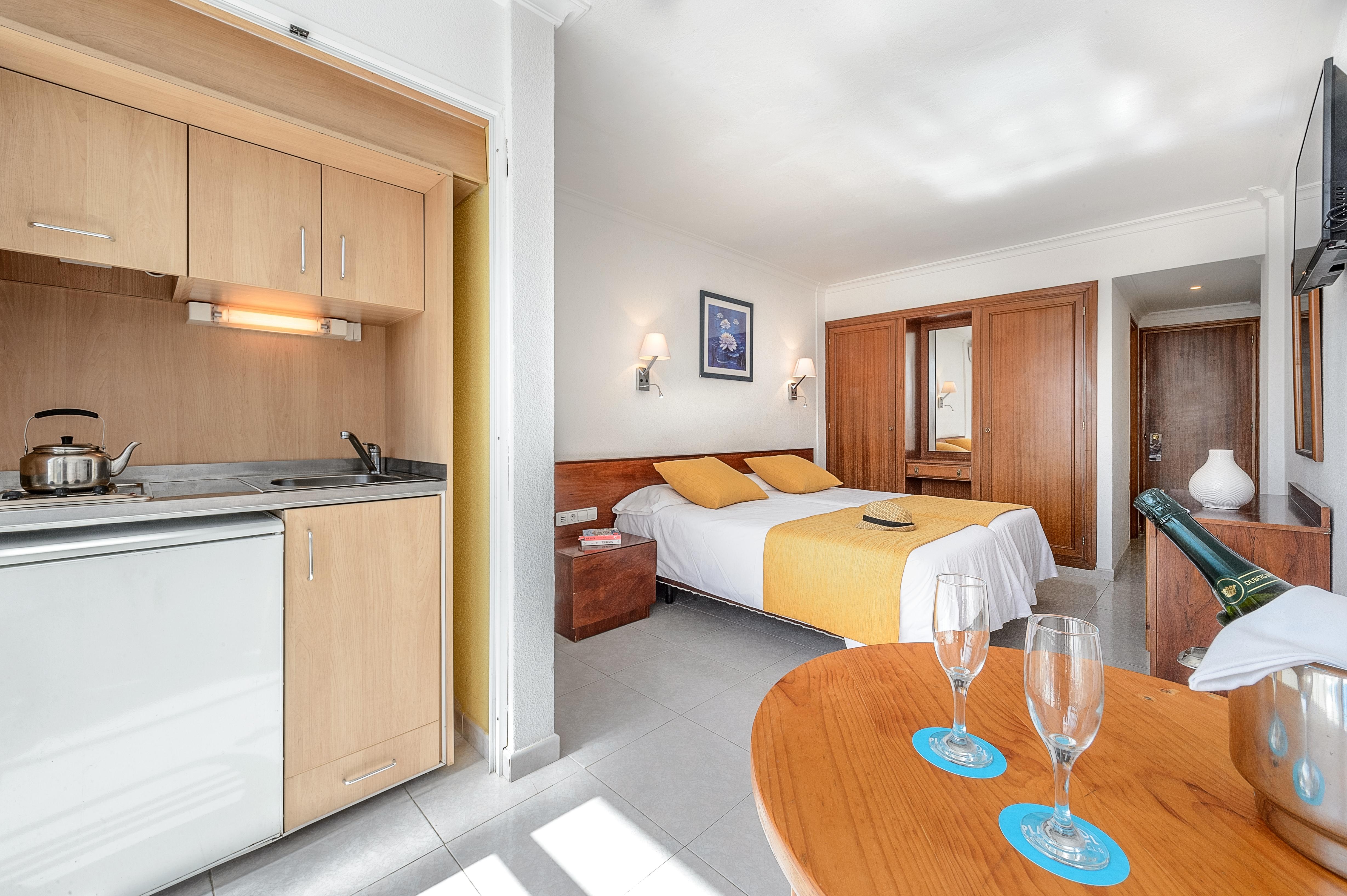 Aparthotel Vibra Bay San Antonio  Kültér fotó