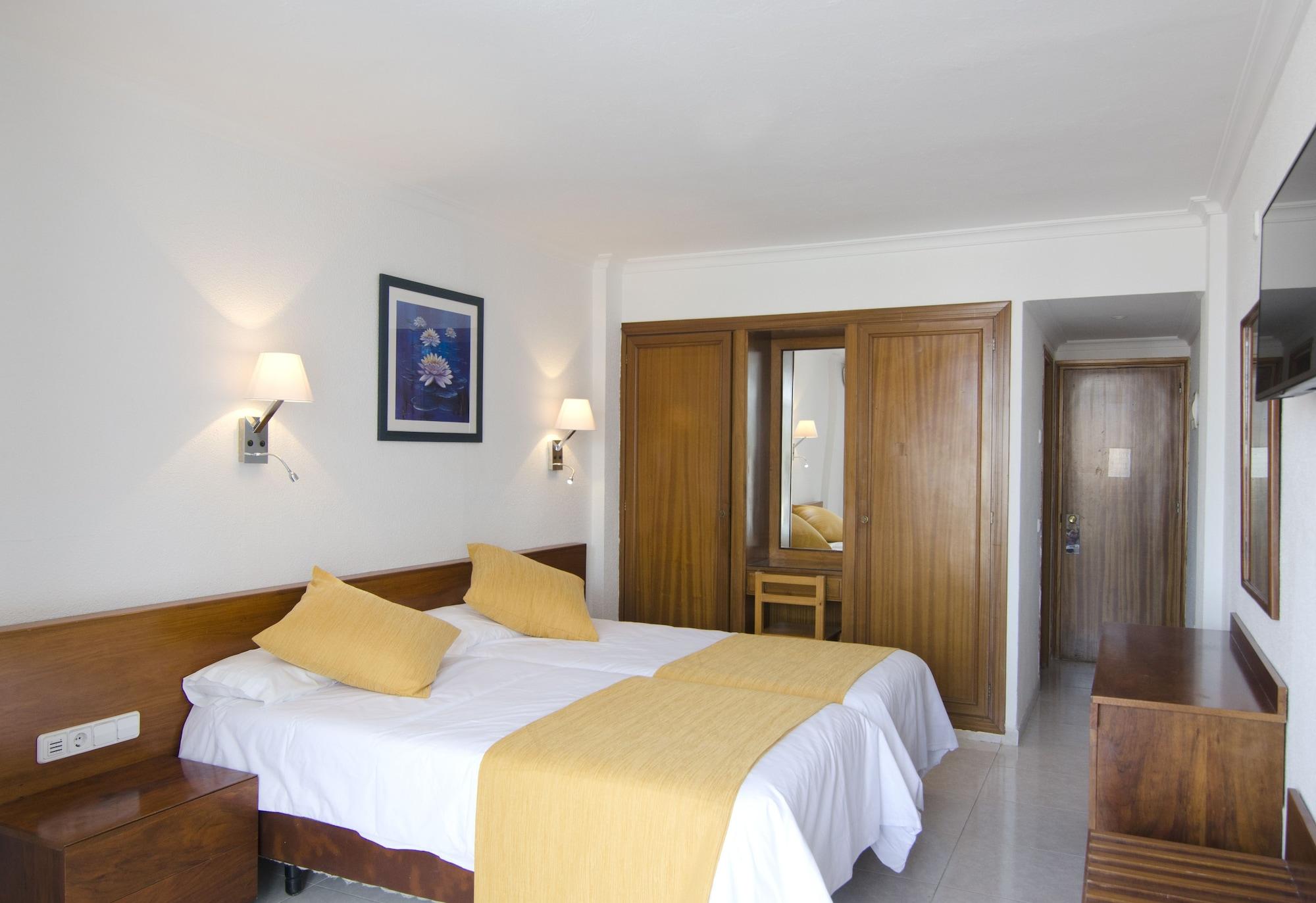 Aparthotel Vibra Bay San Antonio  Kültér fotó