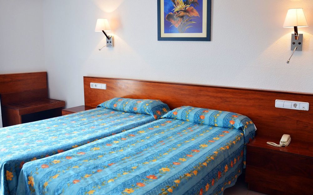 Aparthotel Vibra Bay San Antonio  Kültér fotó