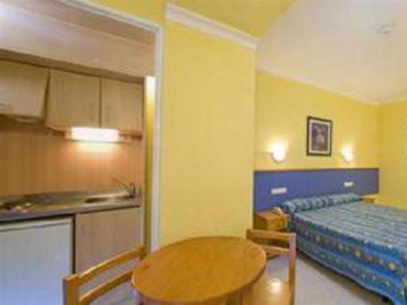 Aparthotel Vibra Bay San Antonio  Kültér fotó