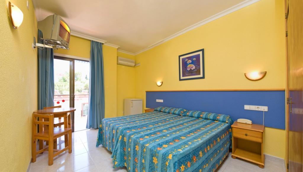 Aparthotel Vibra Bay San Antonio  Kültér fotó